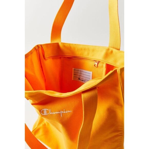 Urban Outfitters x Champion UO Exclusive Canvas Zip Tote Bag - Picture 3 of 3